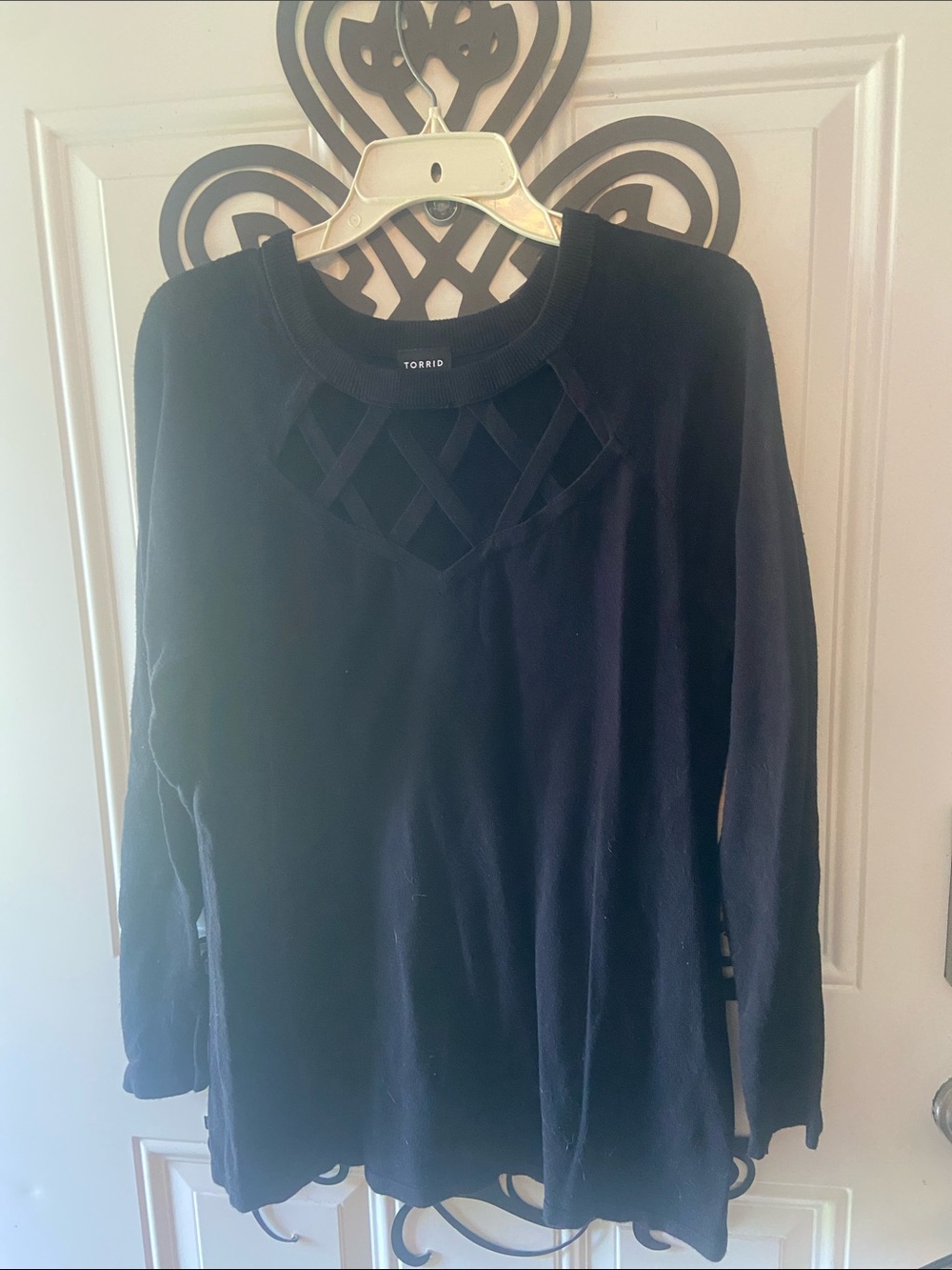 torrid size 2 Black Lattice-Front Long Sleeve sweater